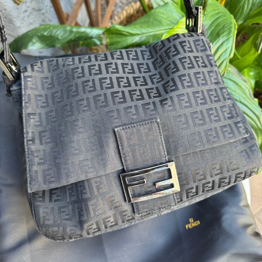 Fendi Vintage Y2K Mamma Monogram Baguette Shoulder Bag - Picture 3 of 14